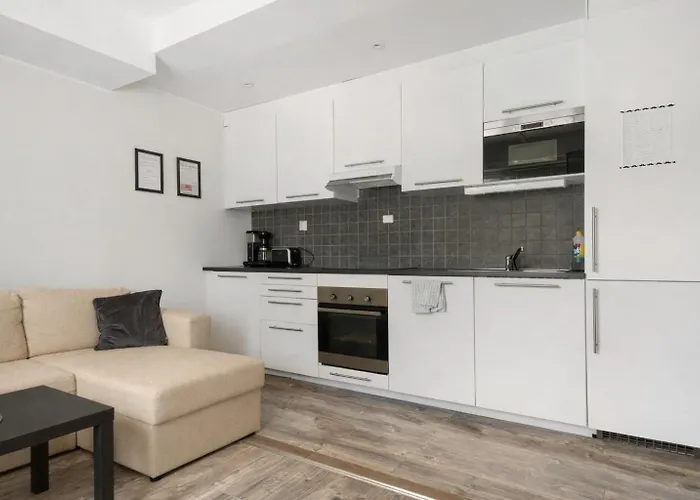 Mountain Views - Pergola - Close To Facilities