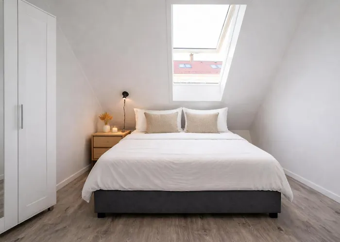 Mountain Views - Pergola - Close To Facilities *